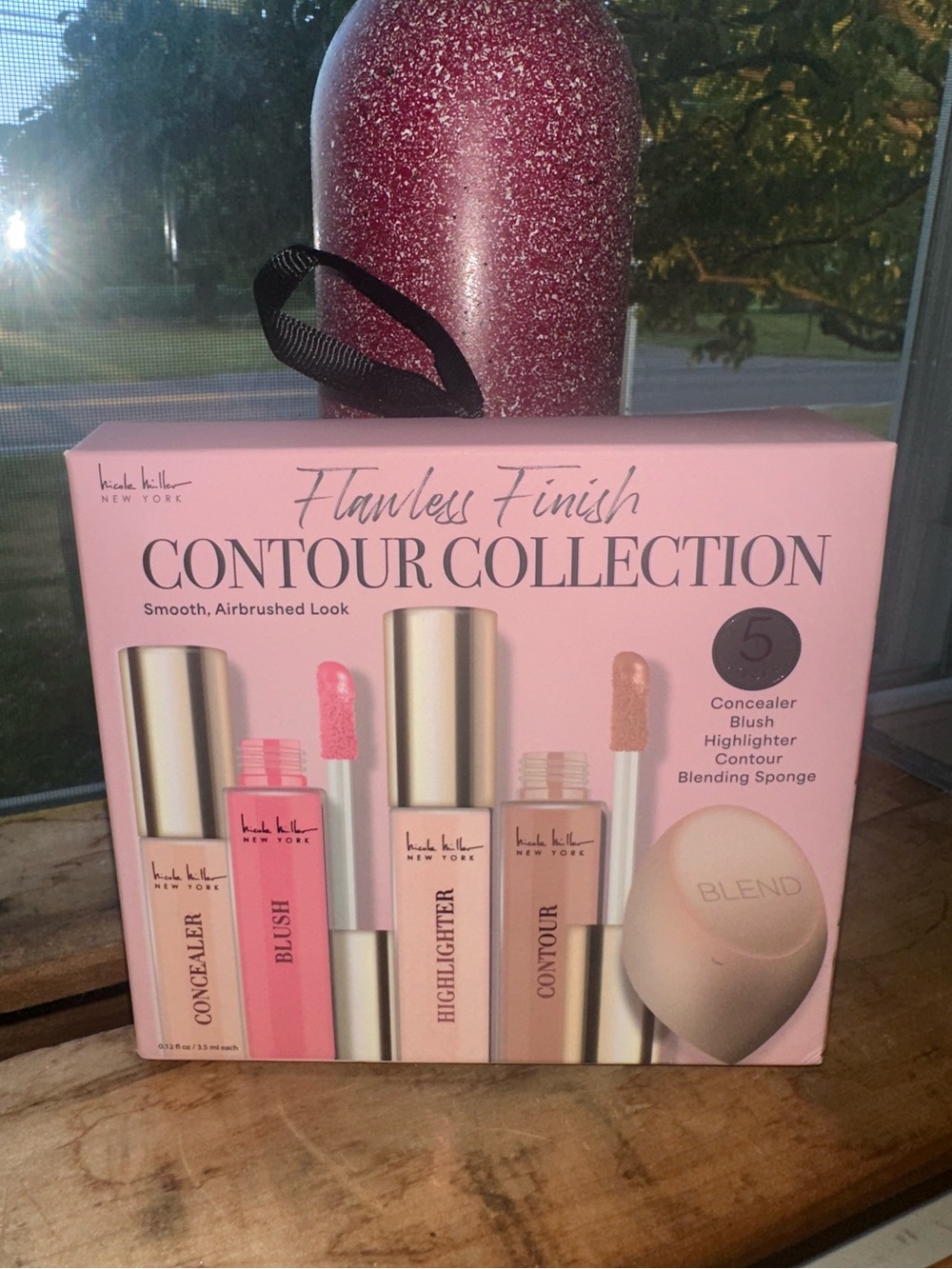 Nicole Miller Flawless Finish Contour Collection For A Smooth, Airbrushed Look